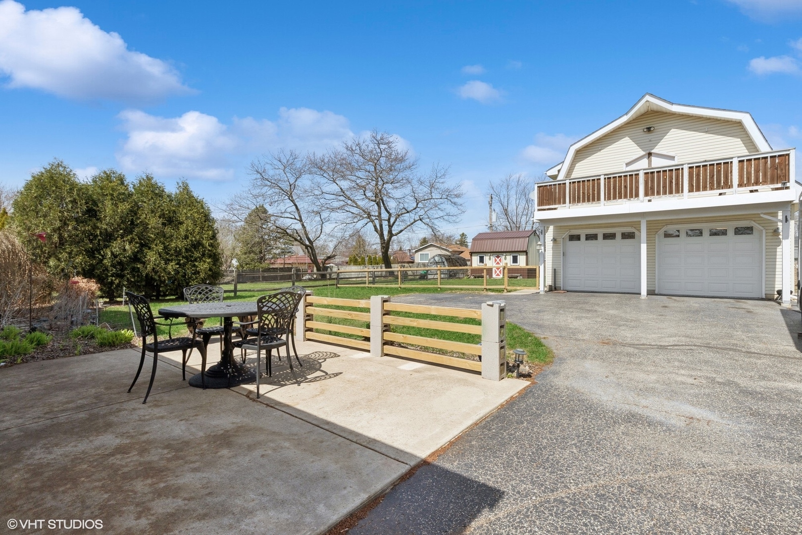 2018 Fairfield Road Lindenhurst, IL 60046 - Photo 16 of 22 Gallery Image 16