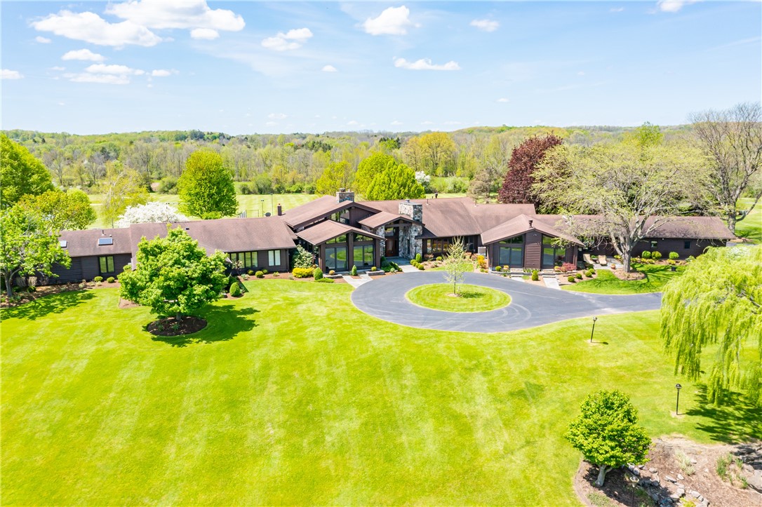 289 Smith Road Pittsford, NY 14534 - Photo 1 of 1 Gallery Image 1