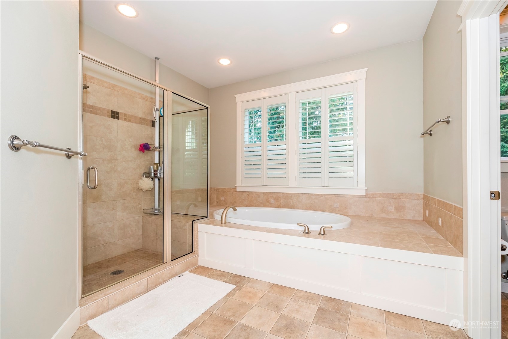 4532 Dyes Inlet Road Northwest Bremerton, WA 98312 - Photo 13 of 33 Gallery Image 13
