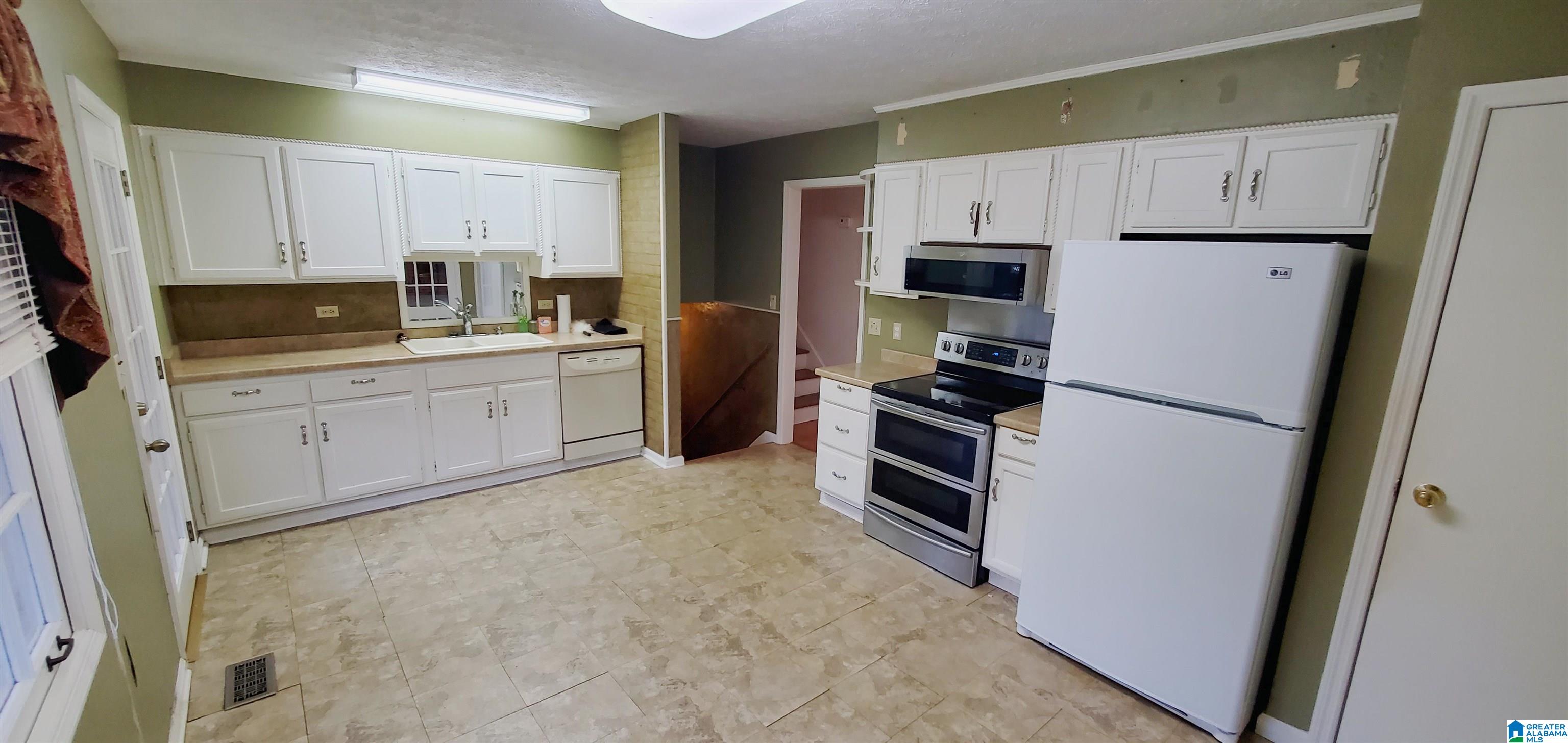 676 Rocky Road Sylacauga, AL 35151 - Photo 13 of 19