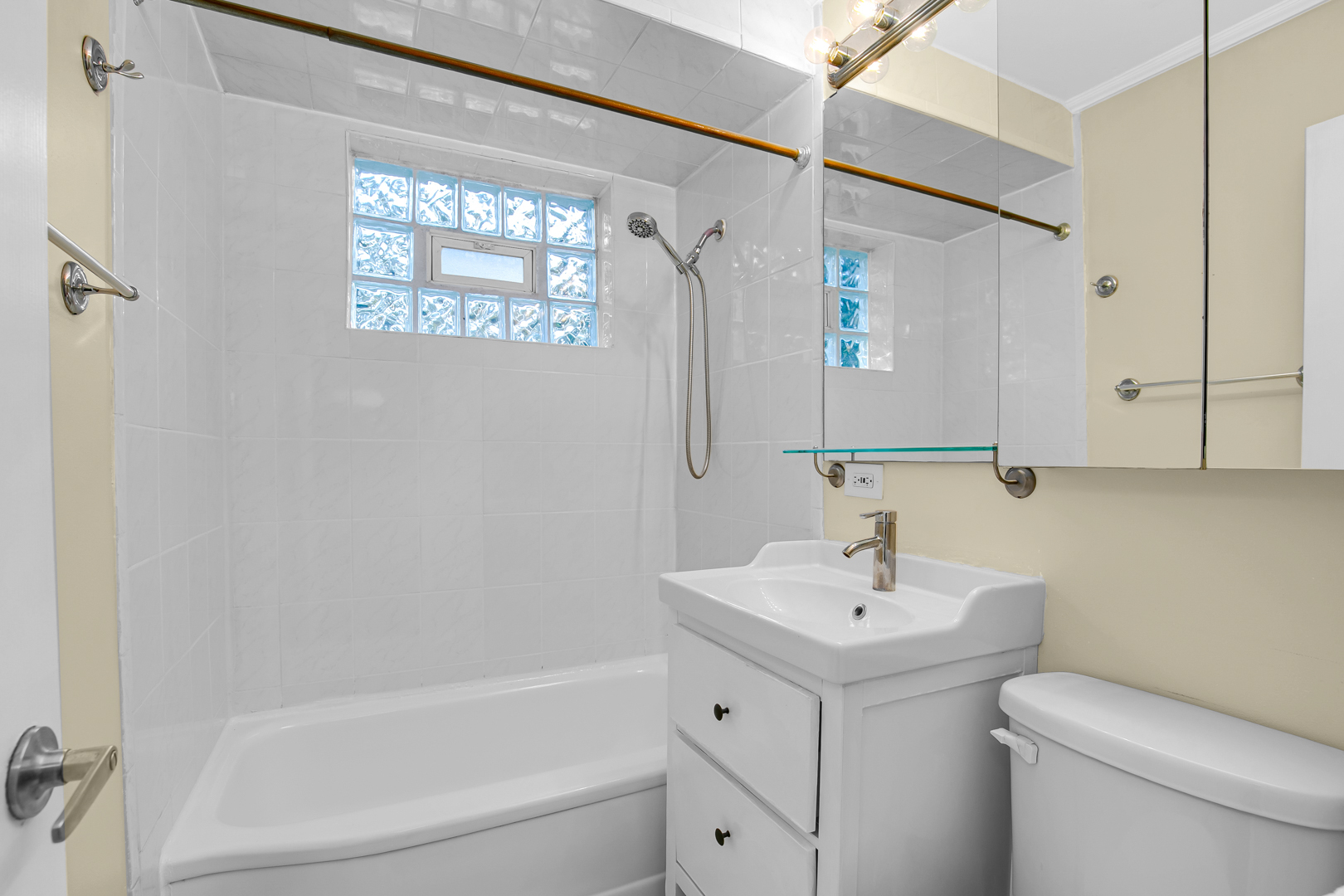 17649 Dundee Avenue Homewood, IL 60430 - Photo 13 of 20