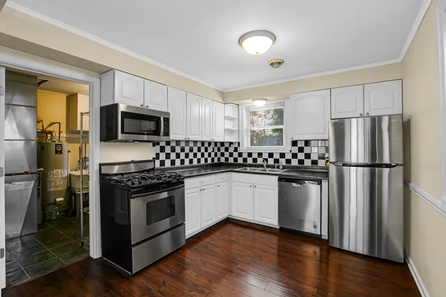 $174,000 | 17649 Dundee Avenue, Homewood, IL 60430