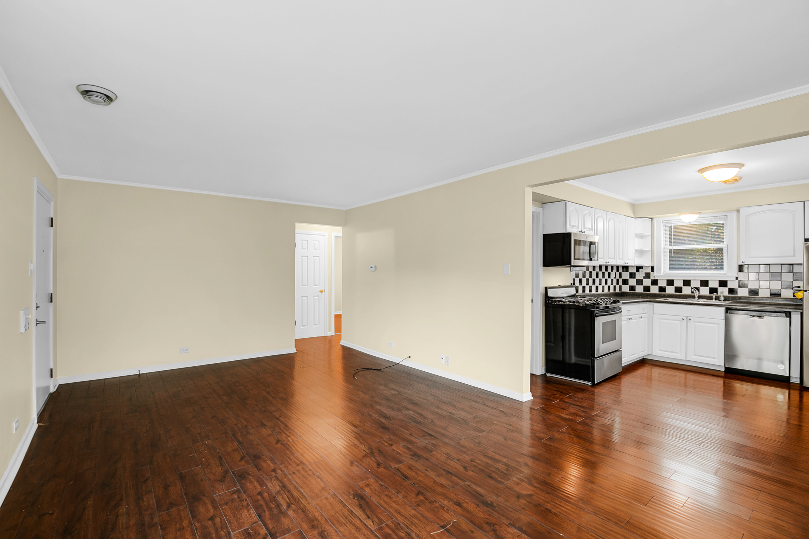 17649 Dundee Avenue Homewood, IL 60430 - Photo 9 of 20