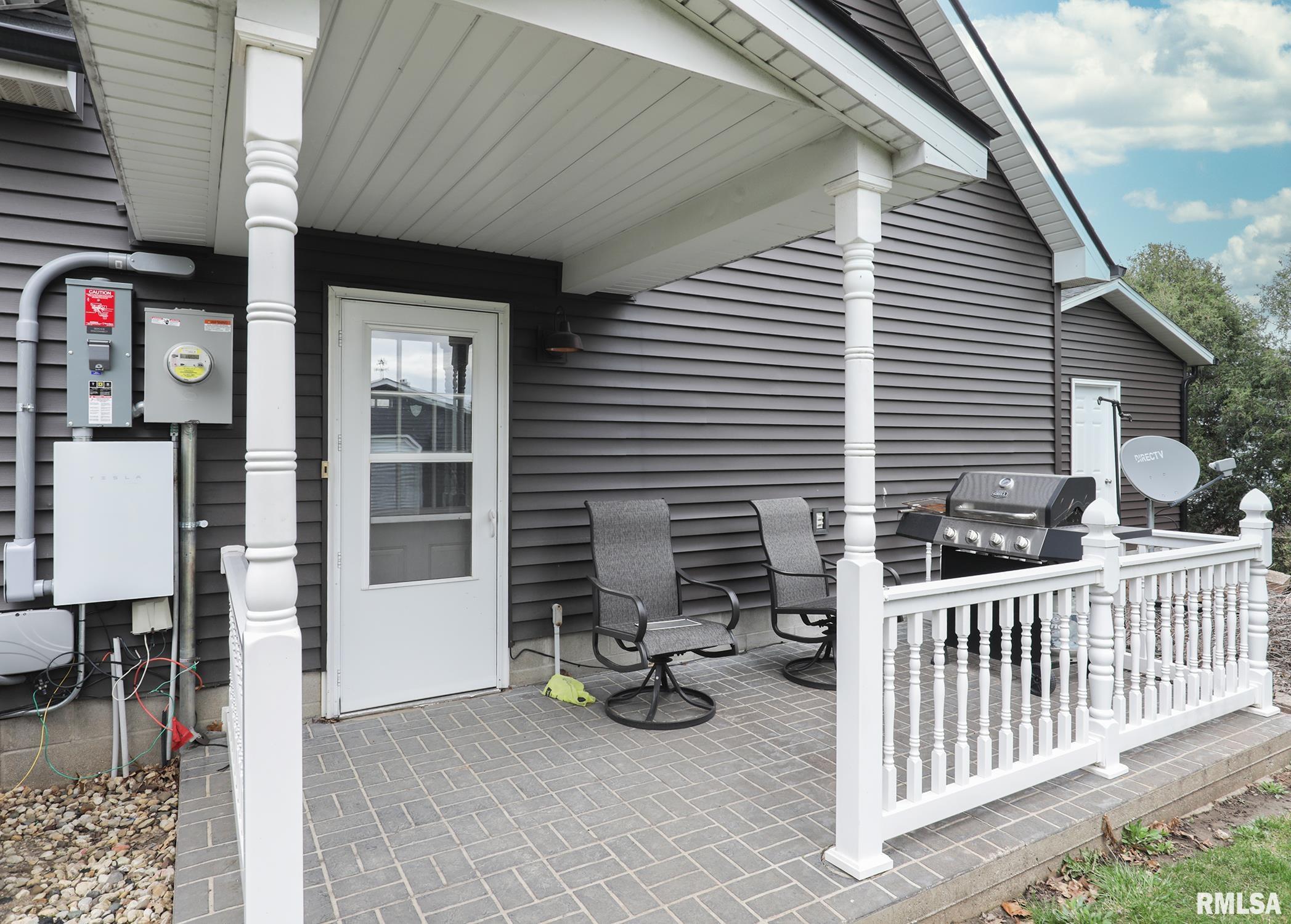 417 Margaret Street Atkinson, IL 61235 - Photo 11 of 46