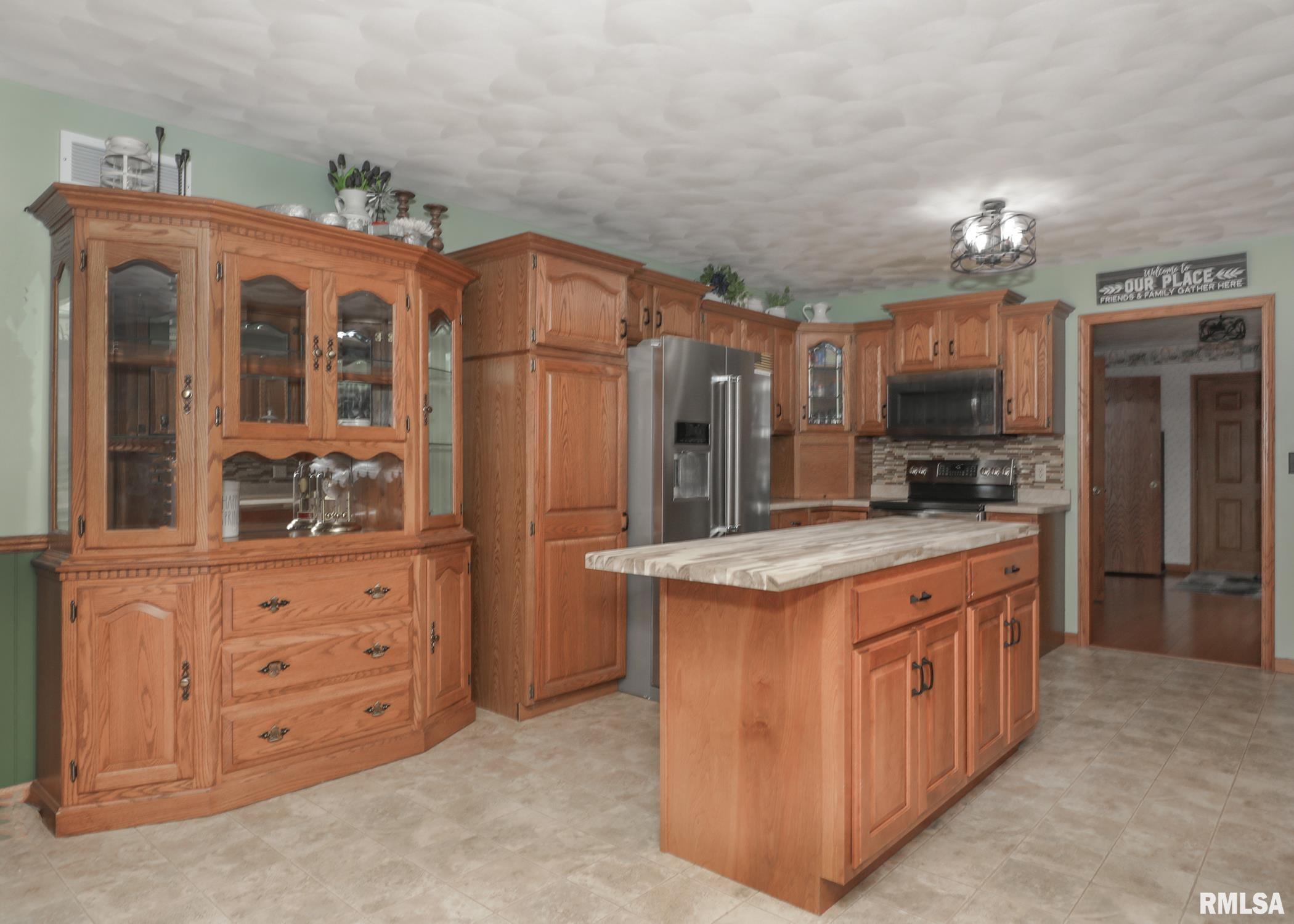 417 Margaret Street Atkinson, IL 61235 - Photo 17 of 46