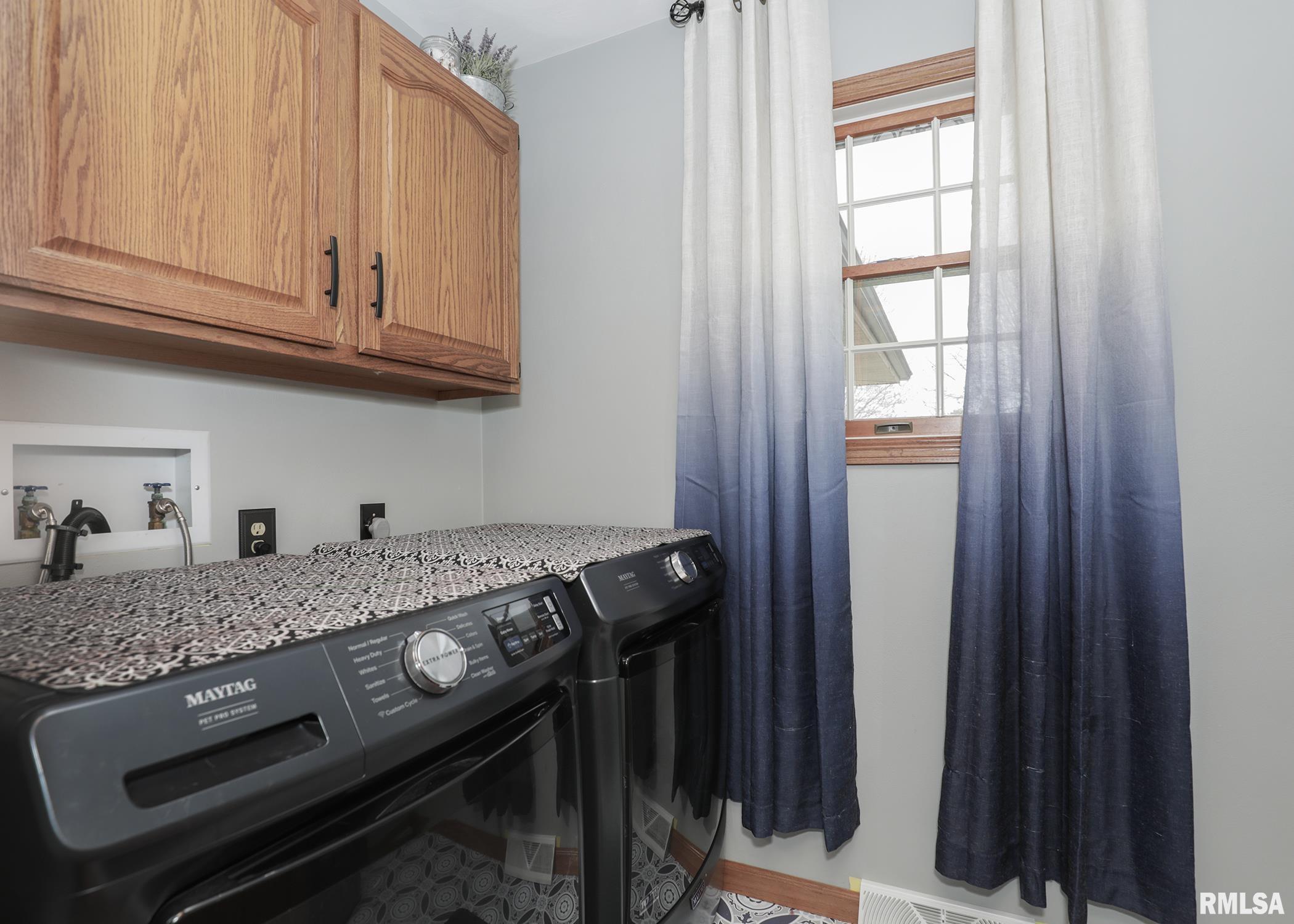 417 Margaret Street Atkinson, IL 61235 - Photo 23 of 46