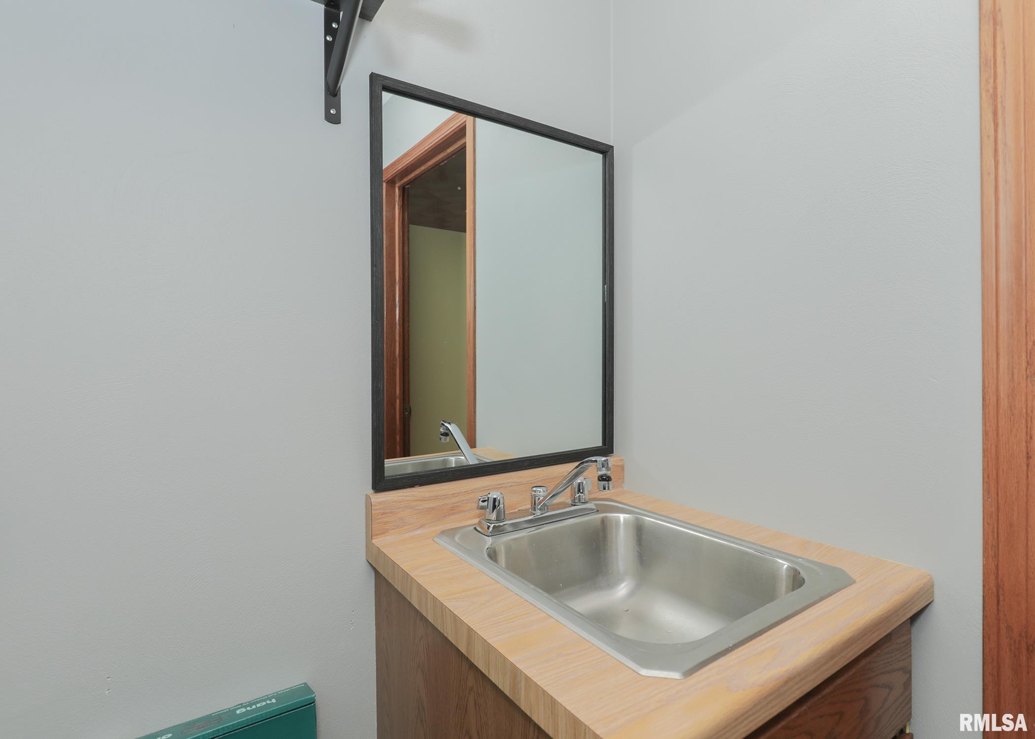 417 Margaret Street Atkinson, IL 61235 - Photo 24 of 46