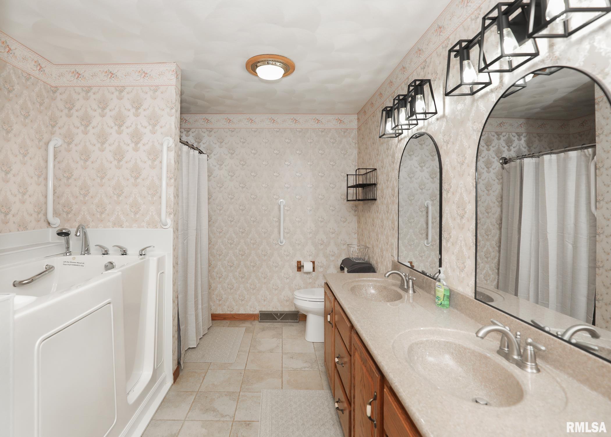 417 Margaret Street Atkinson, IL 61235 - Photo 37 of 46