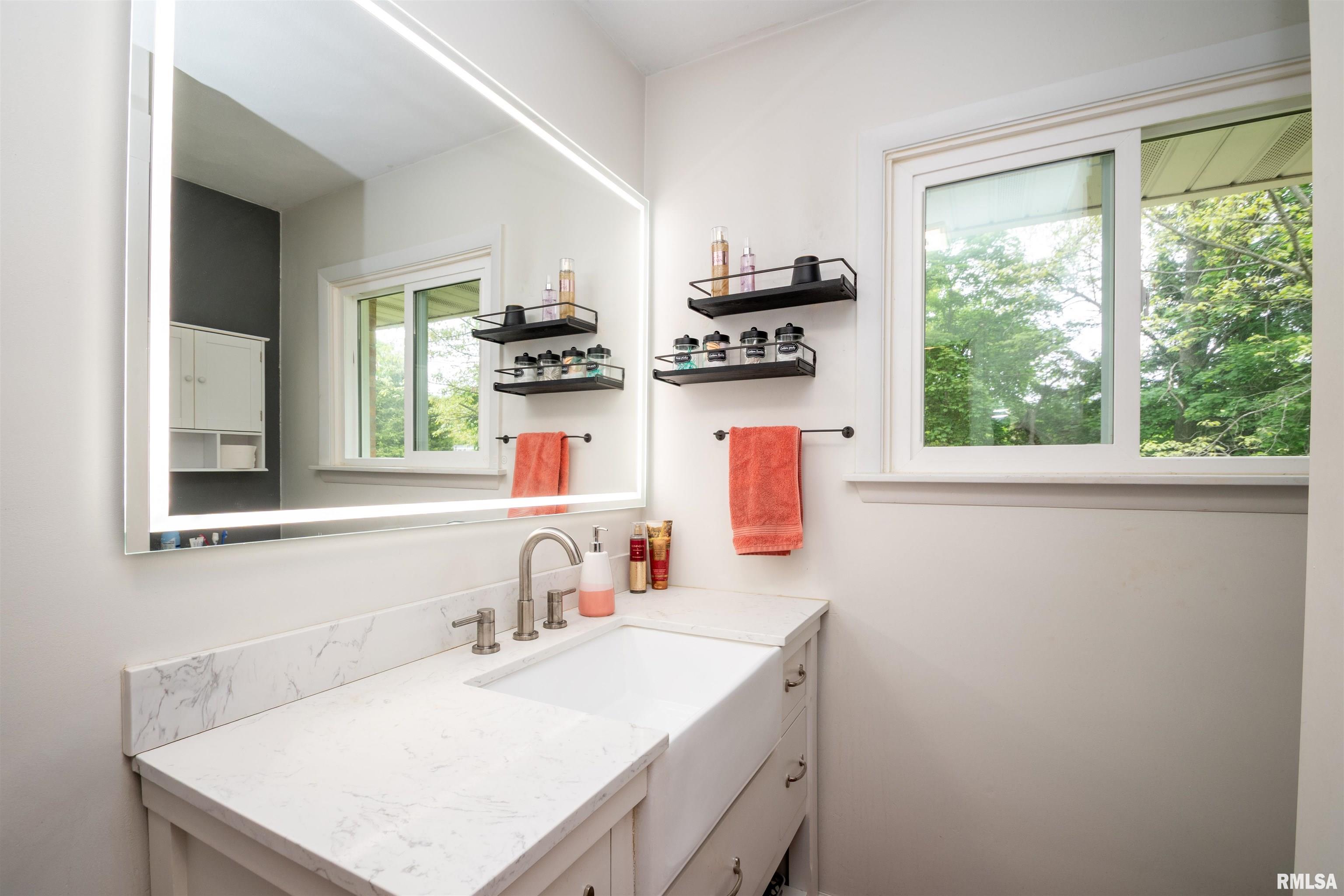 1225 North Rim Road East Peoria, IL 61611 - Photo 18 of 35 Gallery Image 18