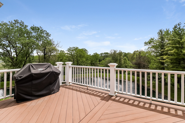 18 Lochbrook Lane Inverness, IL 60010 - Photo 27 of 32