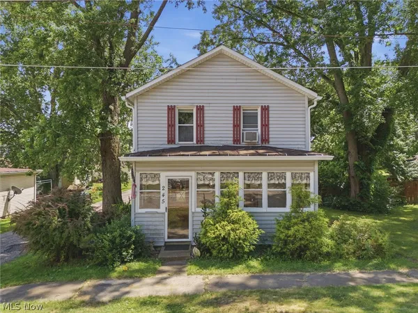 $159,900 | 245 East Robinson Street, Shreve, OH 44676