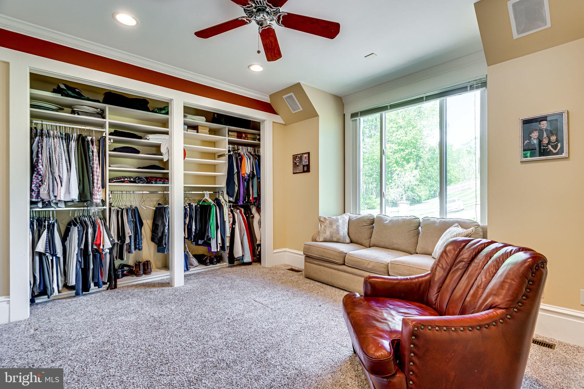 315 Dodon Road Davidsonville, MD 21035 - Photo 34 of 72 Large Sitting and Changing Room!