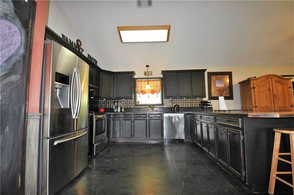 8445 Twin Bridges Road Elmer, LA 71424 - Photo 11 of 20 Gallery Image 11