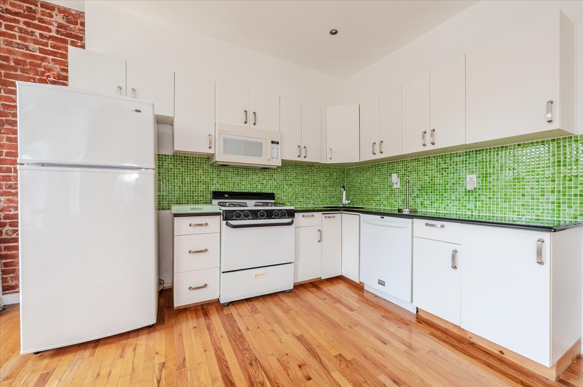 265 Putnam Avenue Brooklyn, NY 11216 - Photo 20 of 33