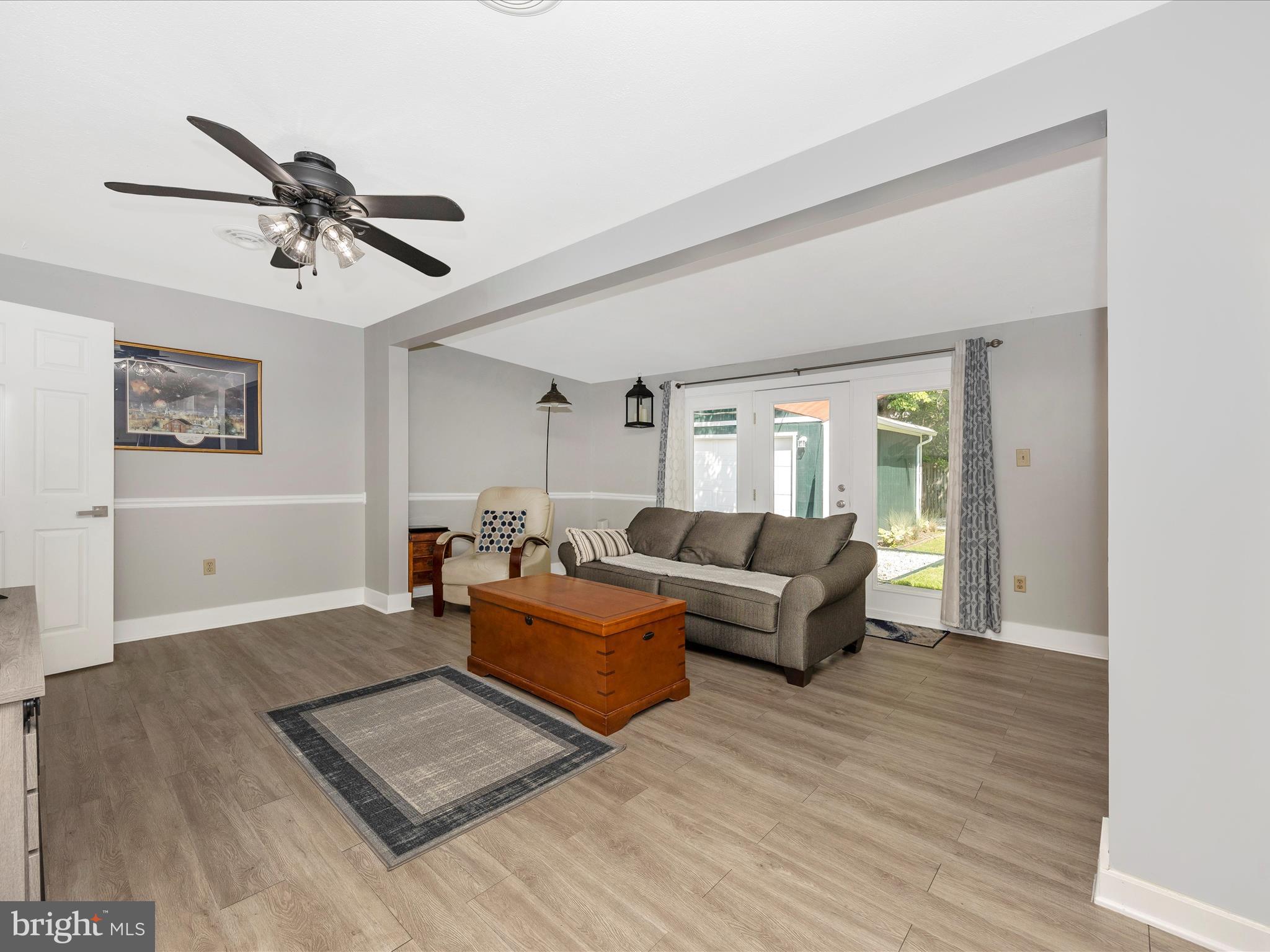 1403 Pinewood Drive Frederick, MD 21701 - Photo 15 of 55 Living Room