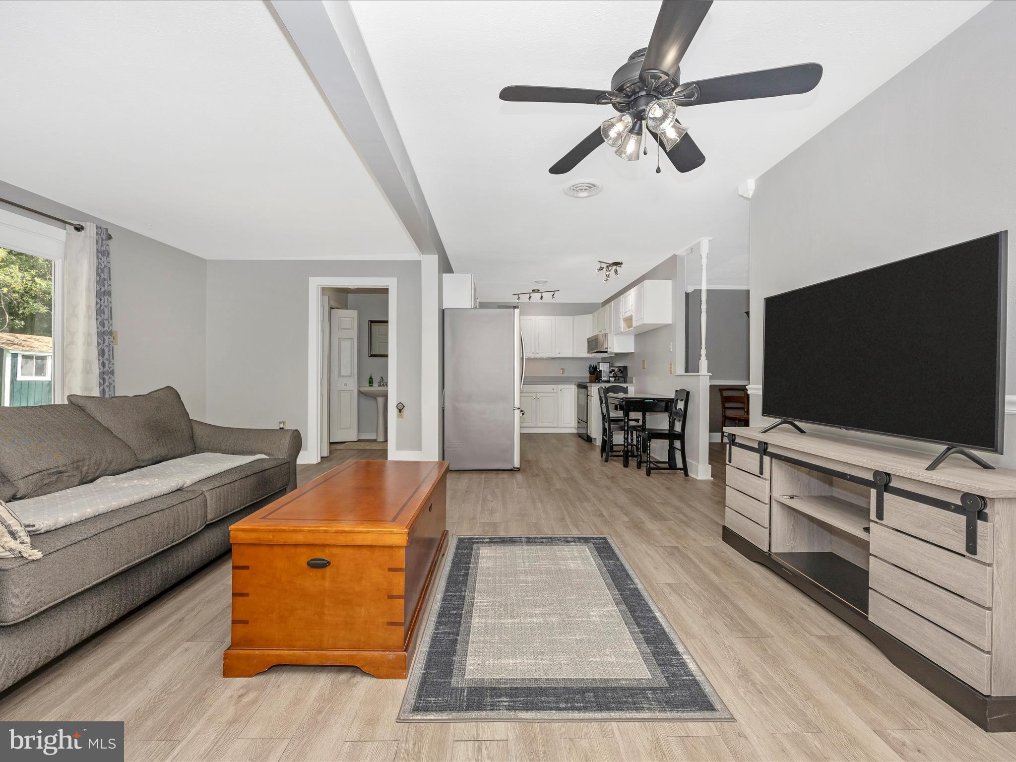 1403 Pinewood Drive Frederick, MD 21701 - Photo 18 of 55 Living Room