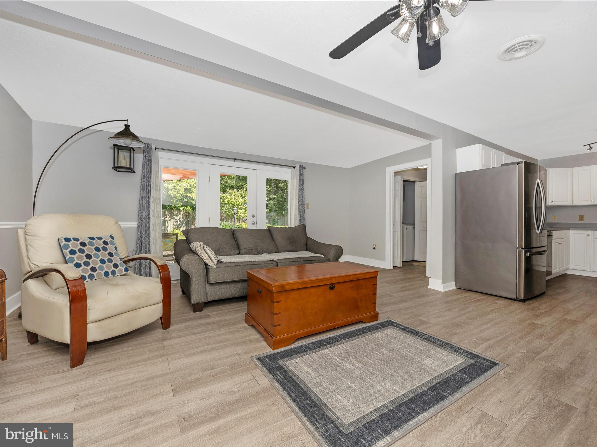 1403 Pinewood Drive Frederick, MD 21701 - Photo 21 of 55 Living Room