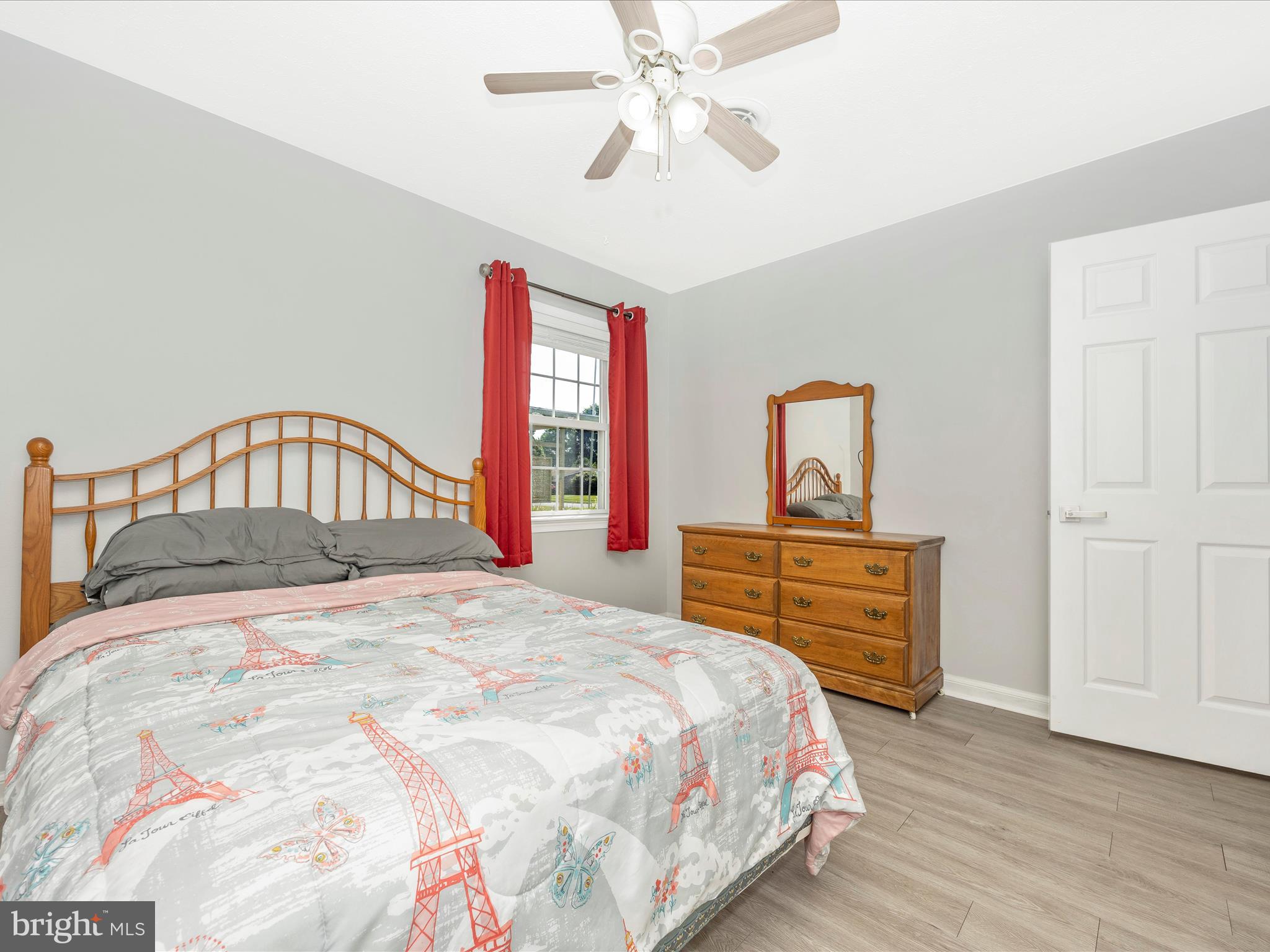 1403 Pinewood Drive Frederick, MD 21701 - Photo 37 of 55 Bedroom 3