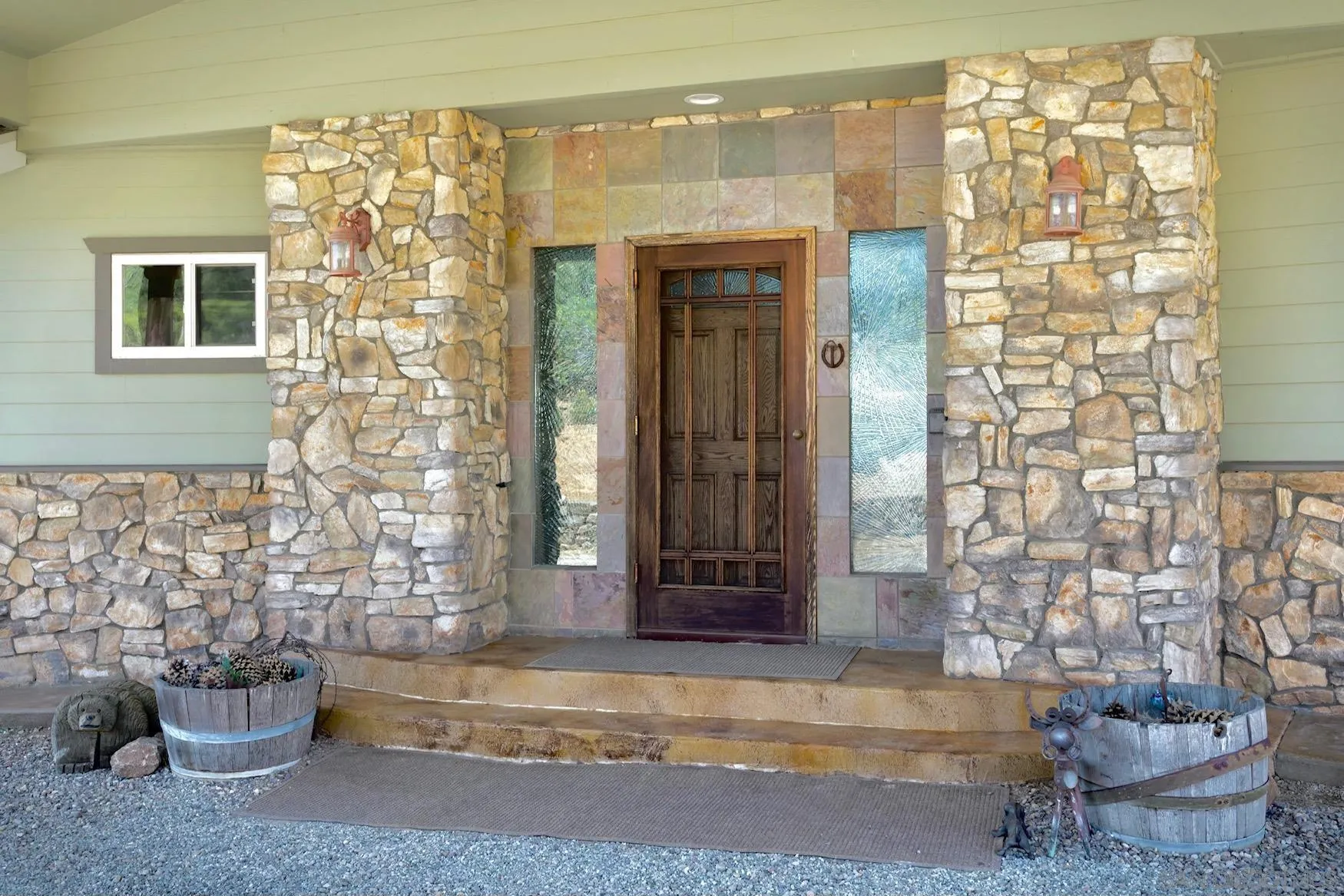 34896 Yuma Road Julian, CA 92036 - Photo 5 of 56 a living room with a couch and a potted plant