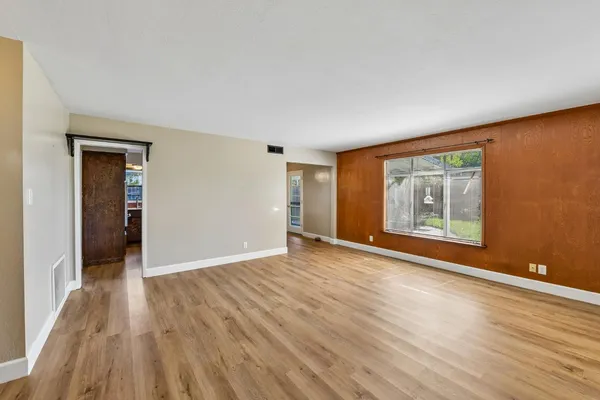 $429,999 | 10401 Hollydale Way, Rancho Cordova, CA 95670