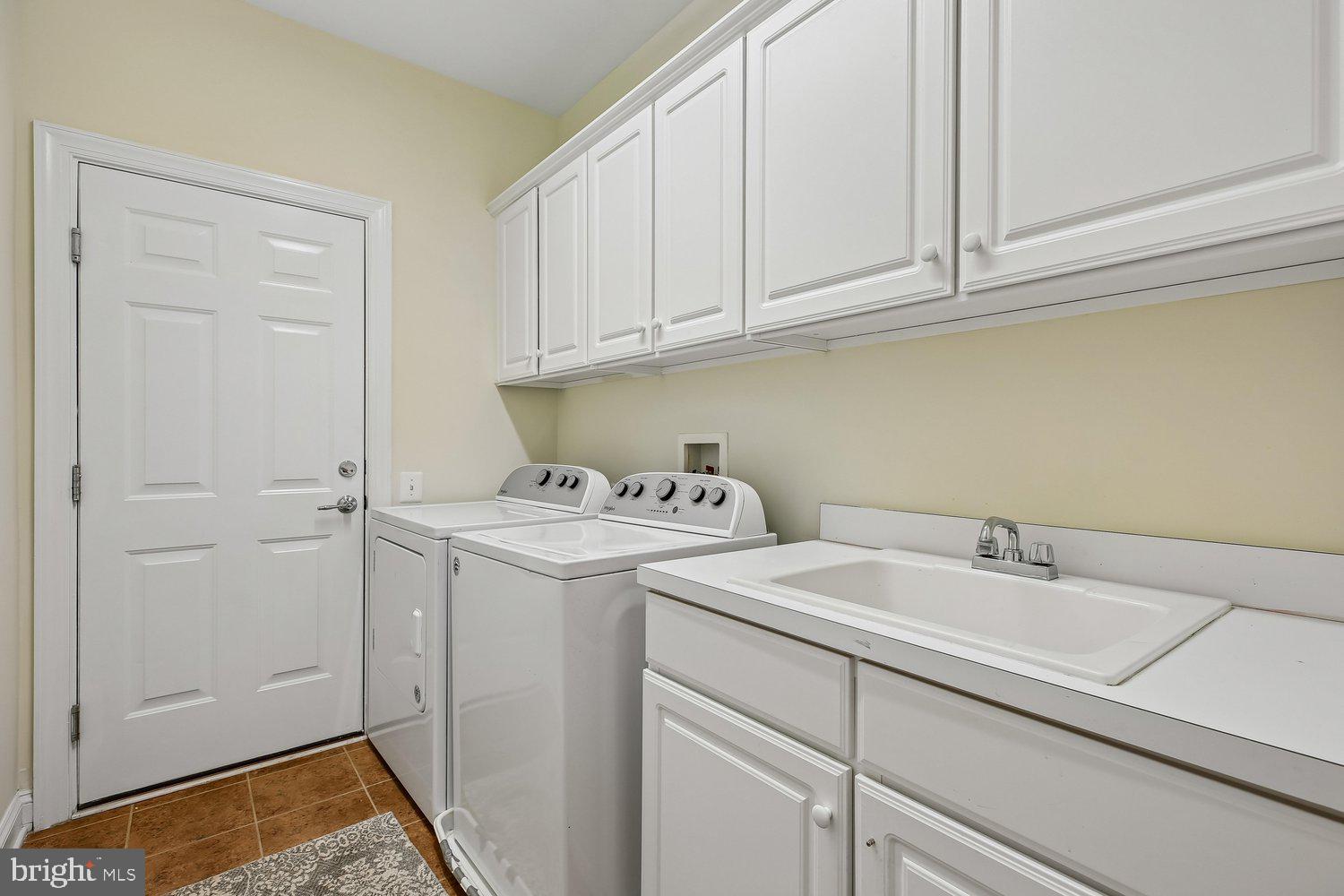 4801 Fair Hill Road Olney, MD 20832 - Photo 80 of 90 Main Lvl Laundry