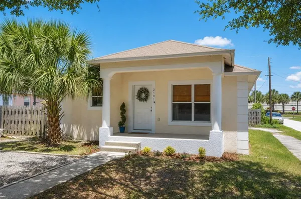 $3,300 | 2701 West Arch Street, Tampa, FL 33607