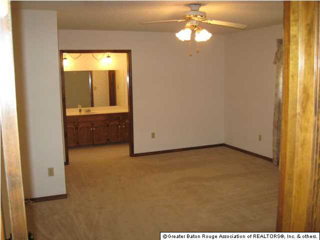 13816 Shortridge Avenue Baton Rouge, LA 70817 - Photo 8 of 10 Gallery Image 8