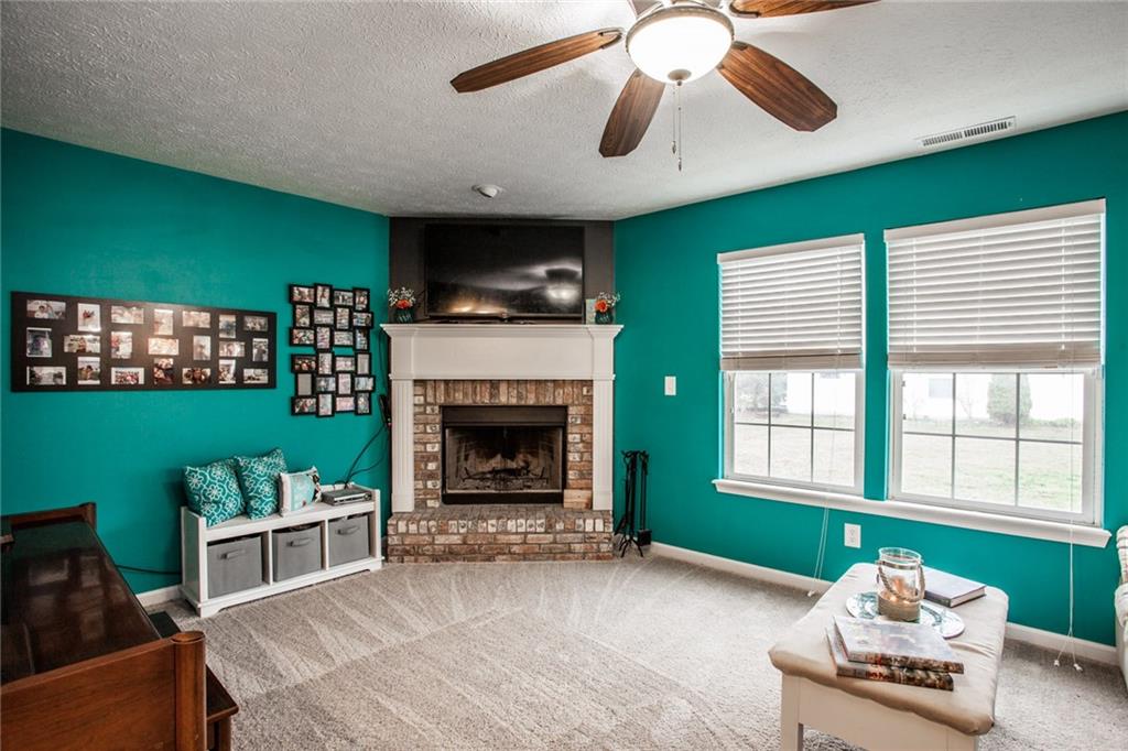 6959 Fair Ridge Drive Indianapolis, IN 46221 - Photo 5 of 27