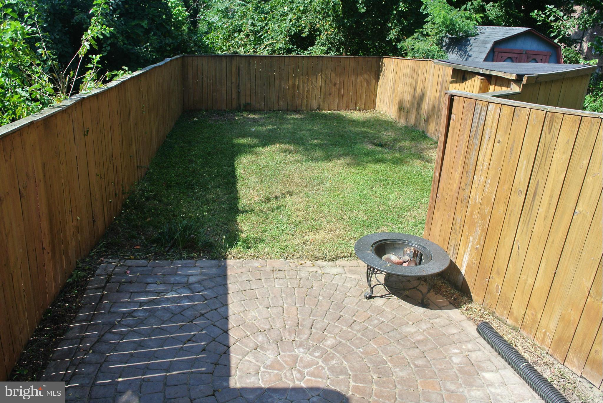 1425 Howard Road Southeast Washington, DC 20020 - Photo 9 of 13 a view of a backyard with pathway