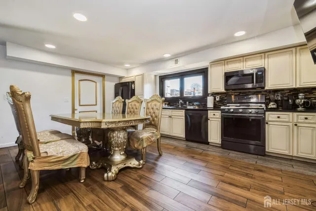 $640,000 | 1242 Florence Avenue, Union Beach, NJ 07735