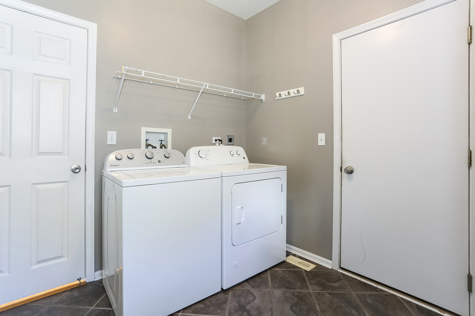 5460 Sullivan Pass Lake In The Hills, IL 60156 - Photo 24 of 51 a utility room with dryer and washer