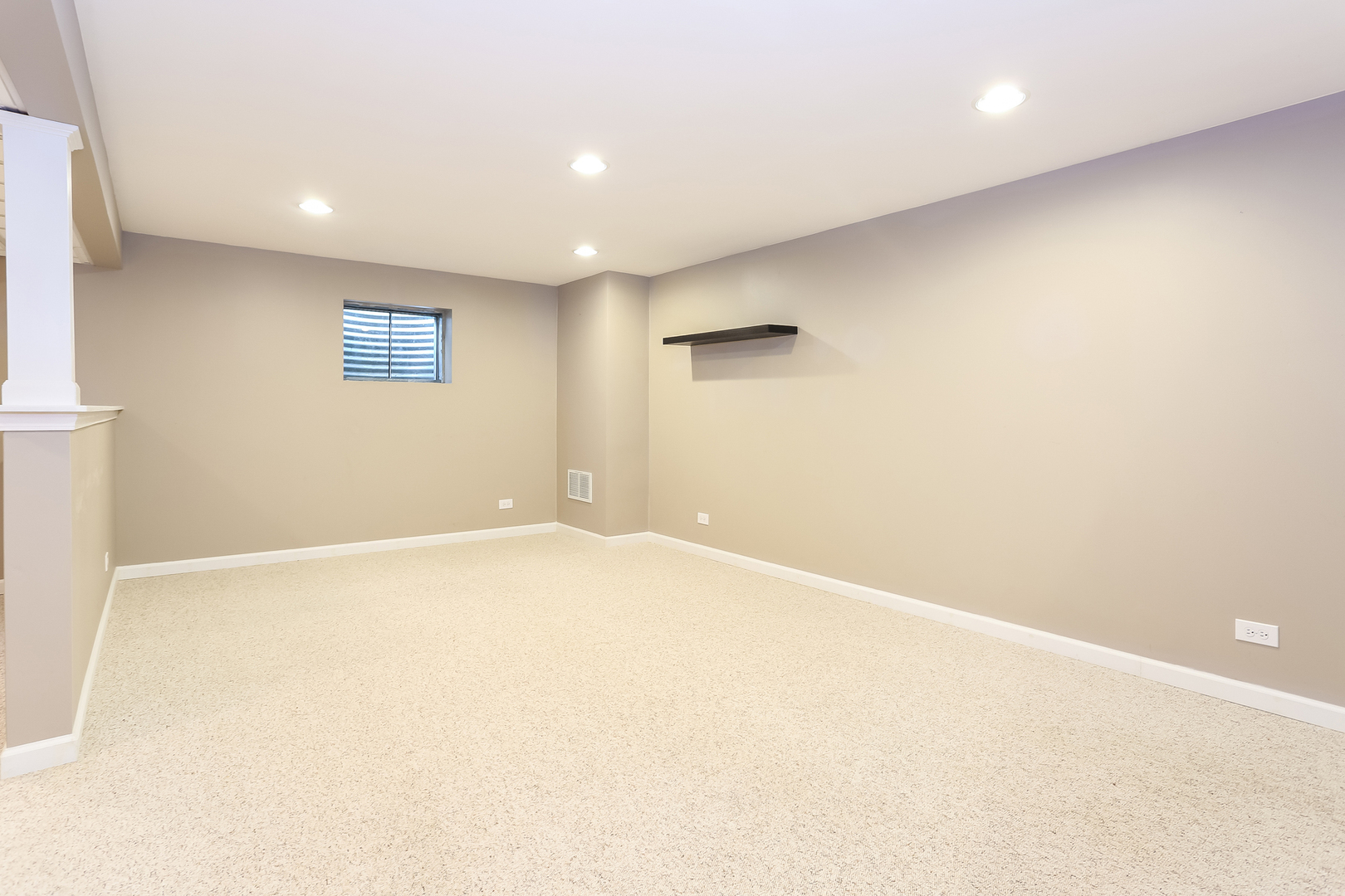 5460 Sullivan Pass Lake In The Hills, IL 60156 - Photo 38 of 51 a view of empty room