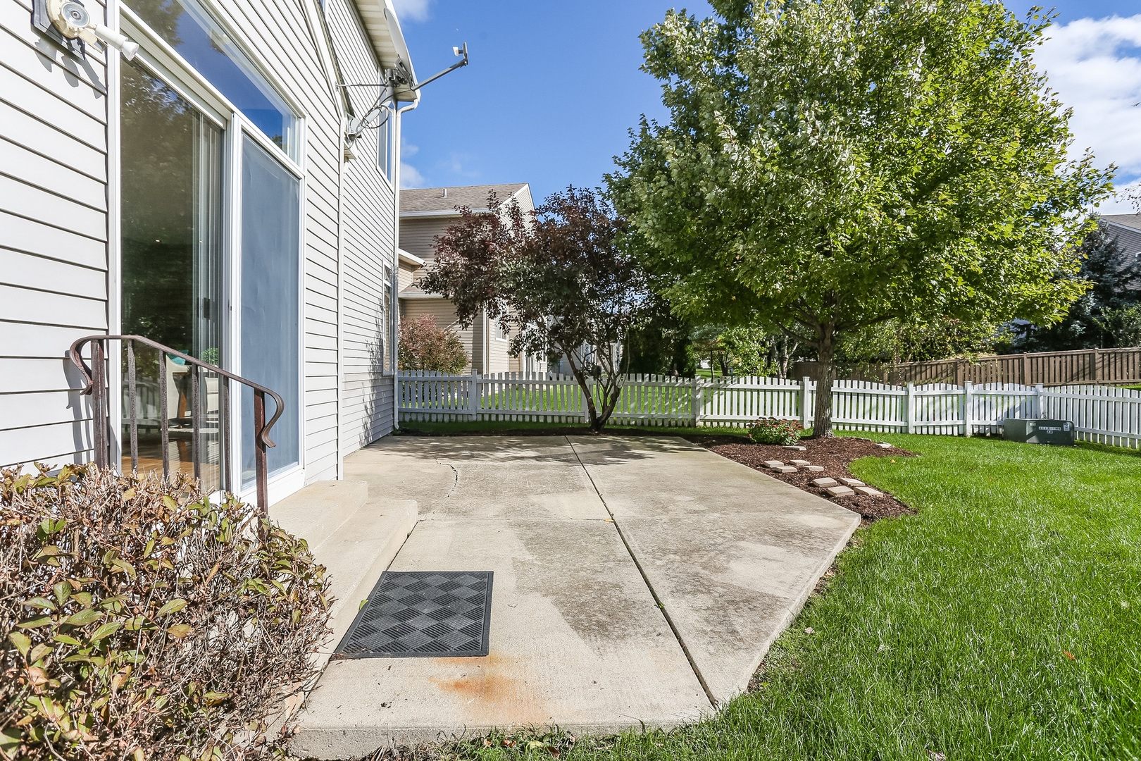5460 Sullivan Pass Lake In The Hills, IL 60156 - Photo 45 of 51 a view of a yard with plants and trees