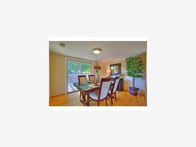 20718 Prospect Road Saratoga, CA 95070 - Photo 3 of 9 Gallery Image 3
