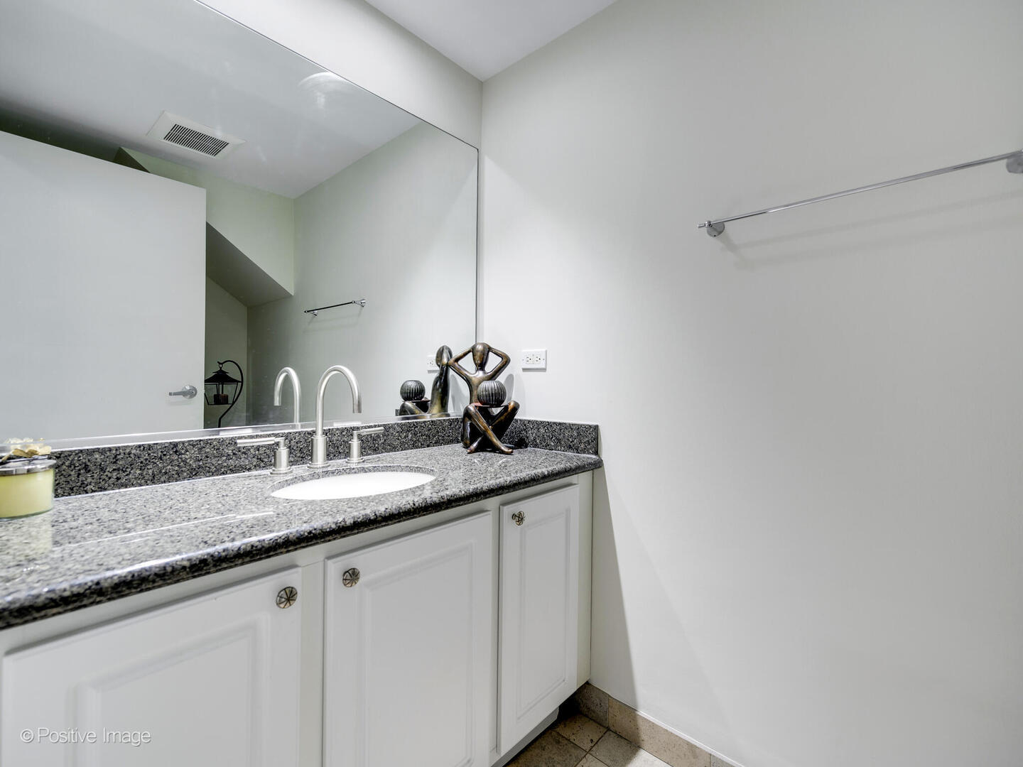 24 North May Street, Unit 333 Chicago, IL 60607 - Photo 12 of 21