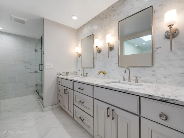 $6,250 | 24 North May Street, Unit 333, Chicago, IL 60607