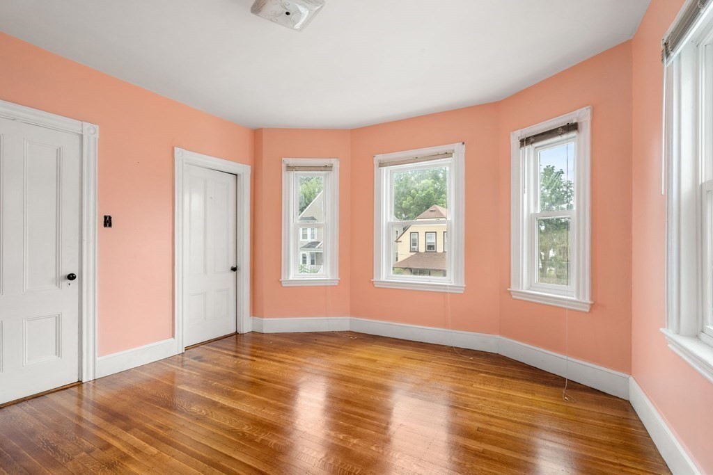 39 Selden Street Boston, MA 02124 - Photo 16 of 29