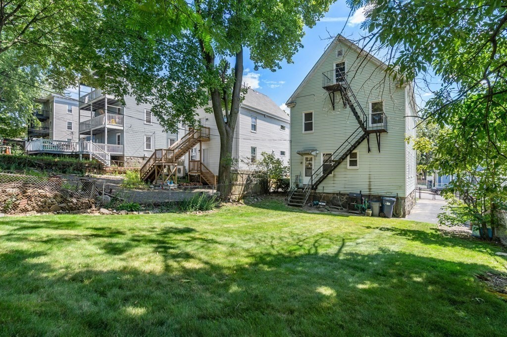 39 Selden Street Boston, MA 02124 - Photo 27 of 29