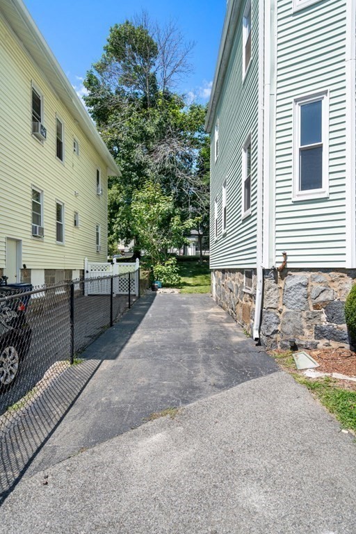 39 Selden Street Boston, MA 02124 - Photo 28 of 29