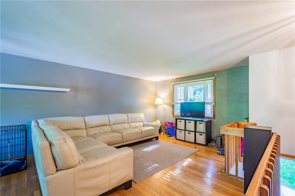 239 Hazel Road Pittsburgh, PA 15235 - Photo 2 of 23 Gallery Image 2