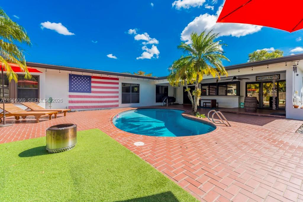 5201 Jefferson Street Hollywood, FL 33021 - Photo 3 of 28