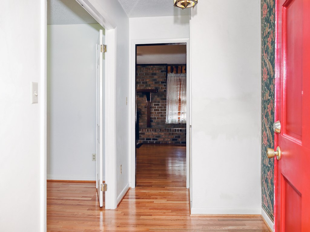 208 Old Wingert Road Greenwood, SC 29649 - Photo 7 of 48 Gallery Image 7