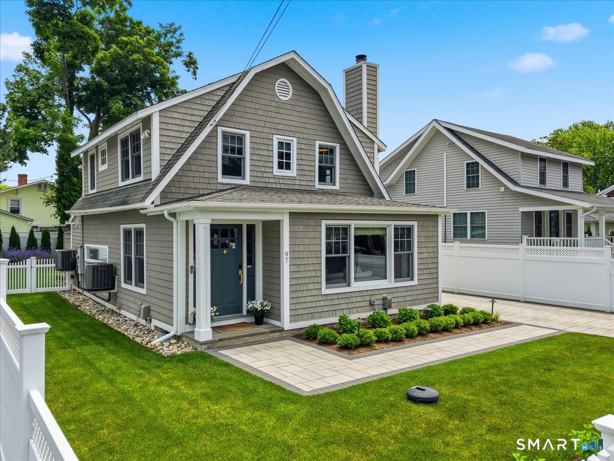 97 East Wharf Road Madison, CT 06443 - Photo 3 of 36