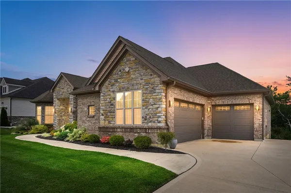 $1,100,000 | 8009 Bennington Drive, West Chester, OH 45241