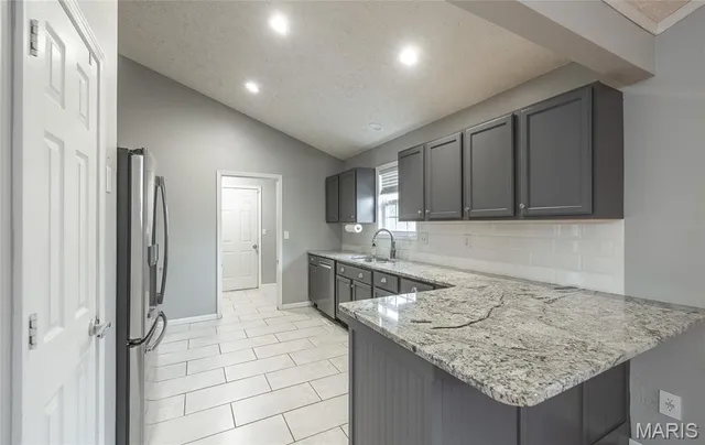 $369,000 | 821 Cambridge Drive, Rolla, MO 65401