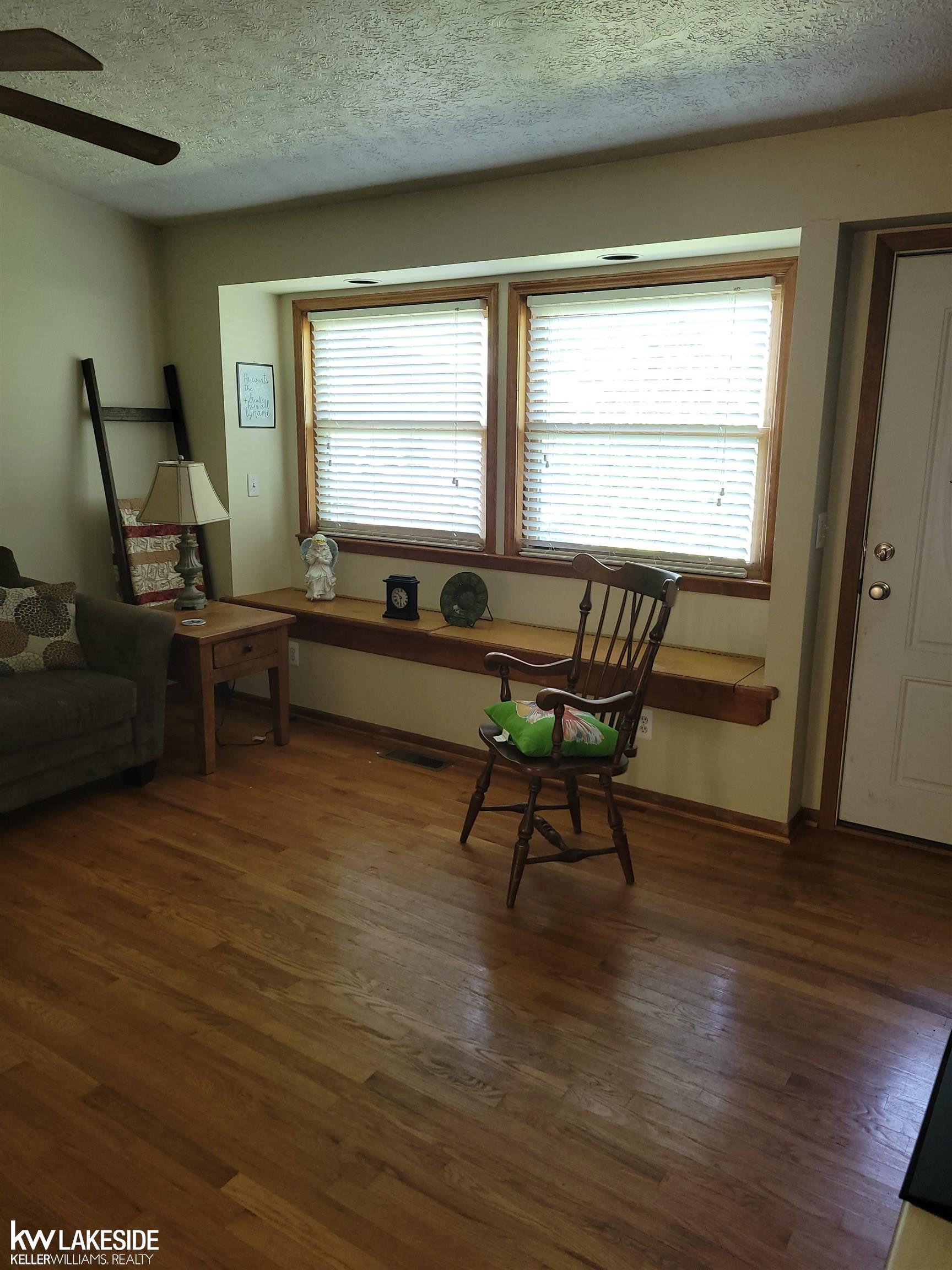 9326 Maple Road Algonac, MI 48001 - Photo 4 of 19