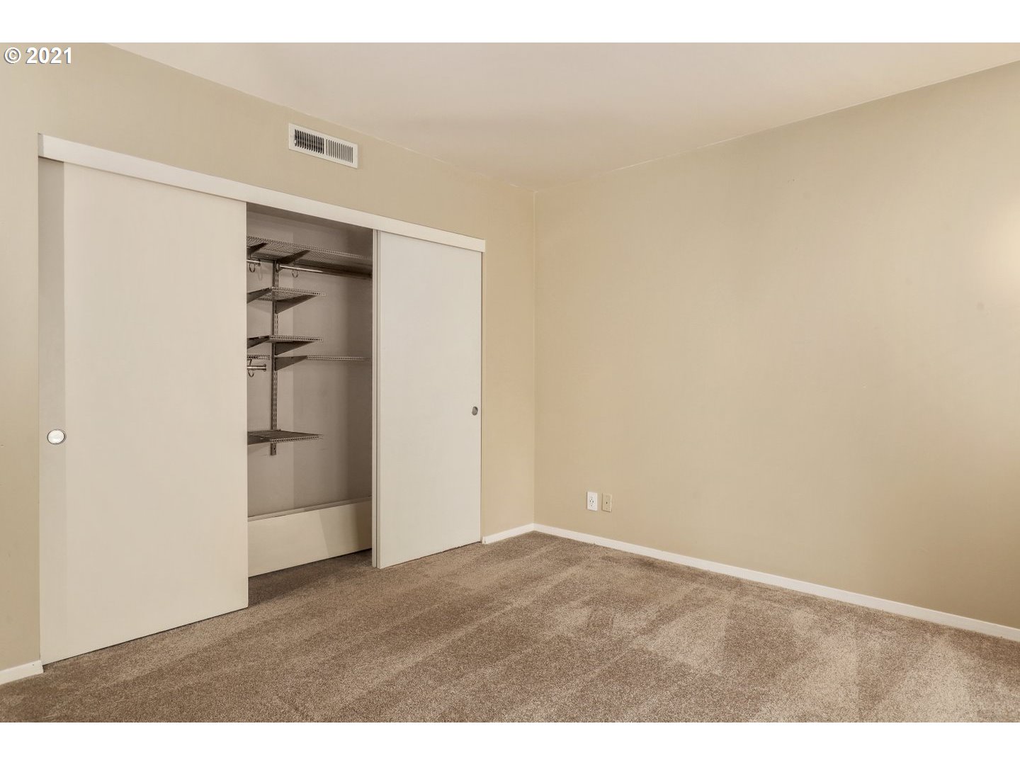 6685 West Burnside Road, Unit 312 Portland, OR 97225 - Photo 14 of 23 Gallery Image 14