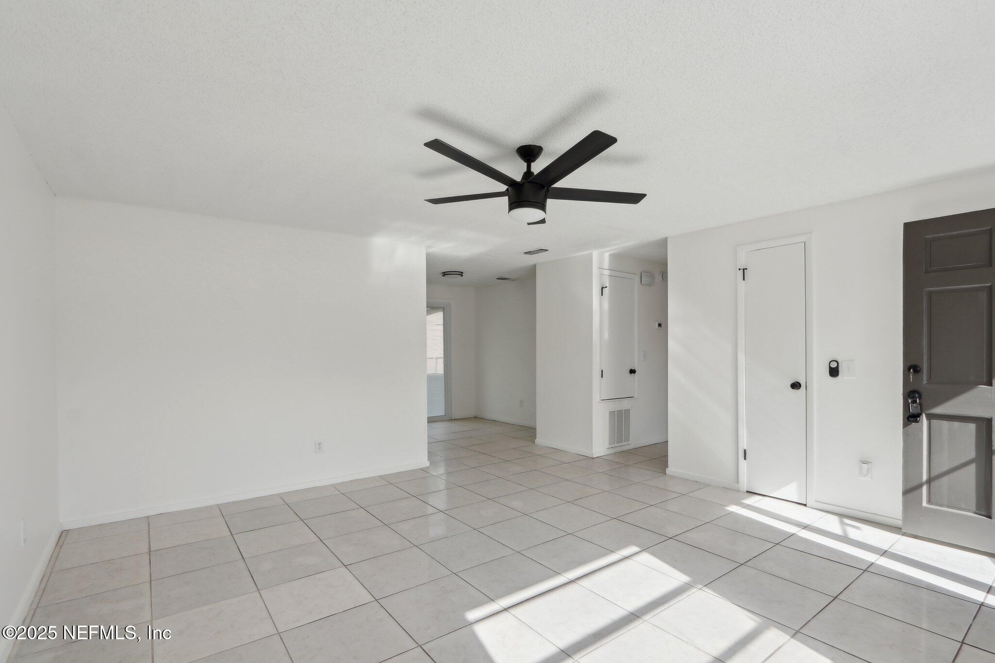 5-web-or-mls-Eagle Cove Rd-005