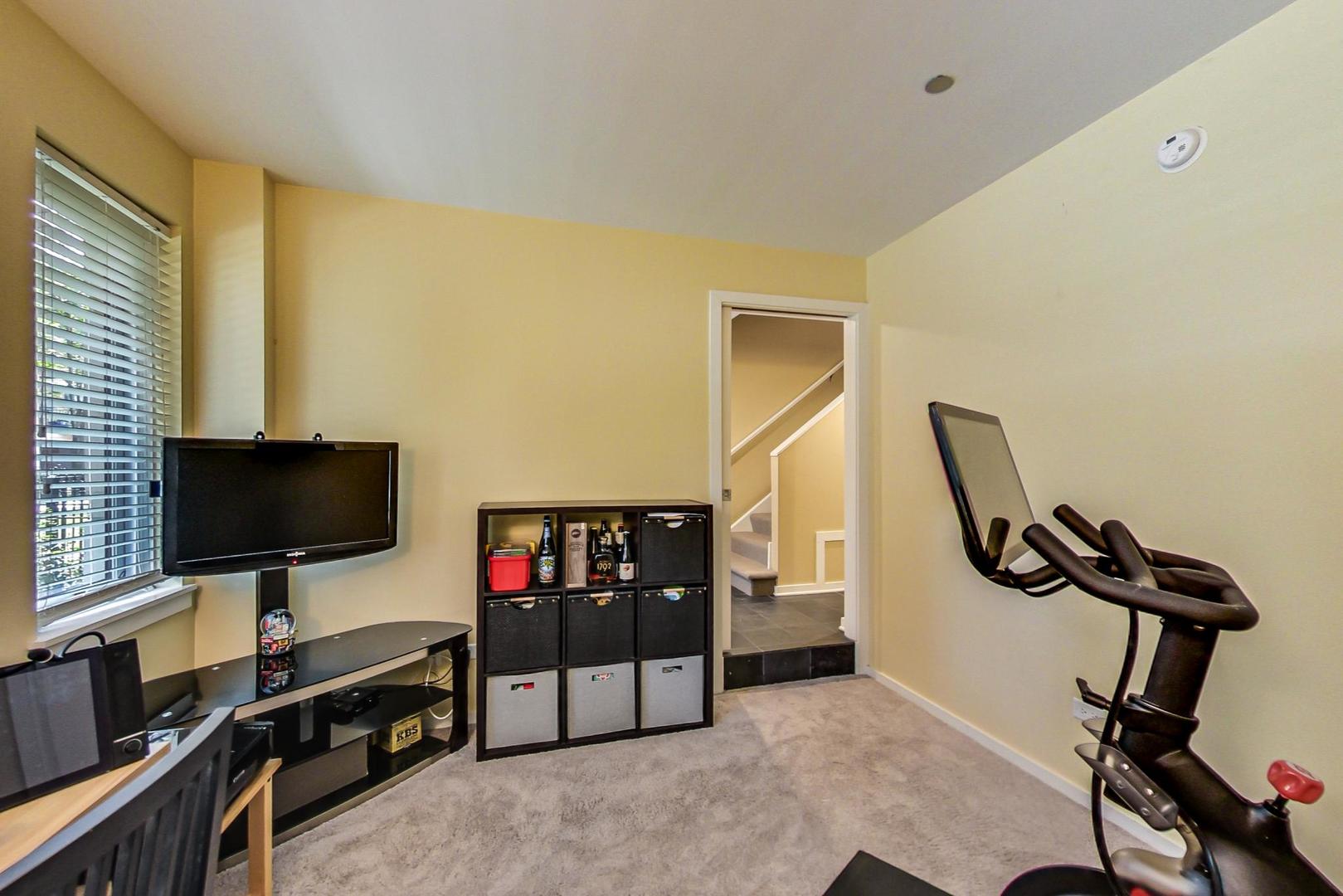 1723 West Surf Street Chicago, IL 60657 - Photo 18 of 37