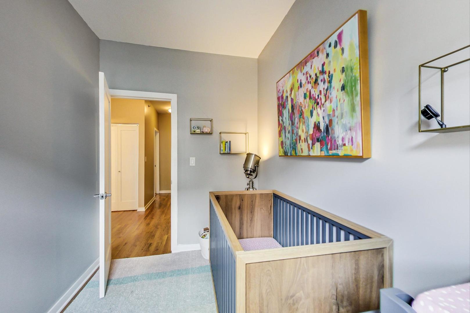 1723 West Surf Street Chicago, IL 60657 - Photo 29 of 37